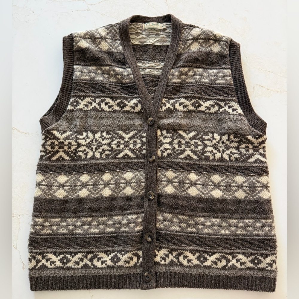 Vintage L.L. Bean Brown and Cream Sleeveless Cardigan Sweater Vest 100% Wool